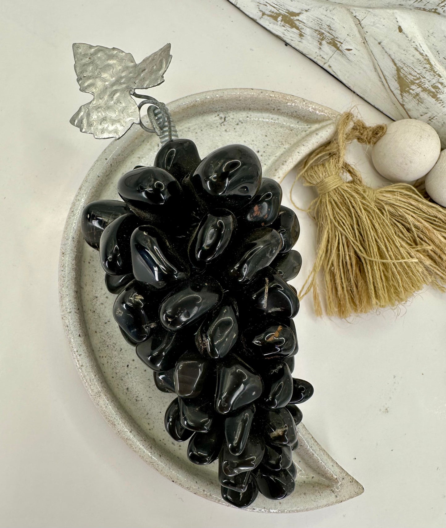 Black obsidian grapes