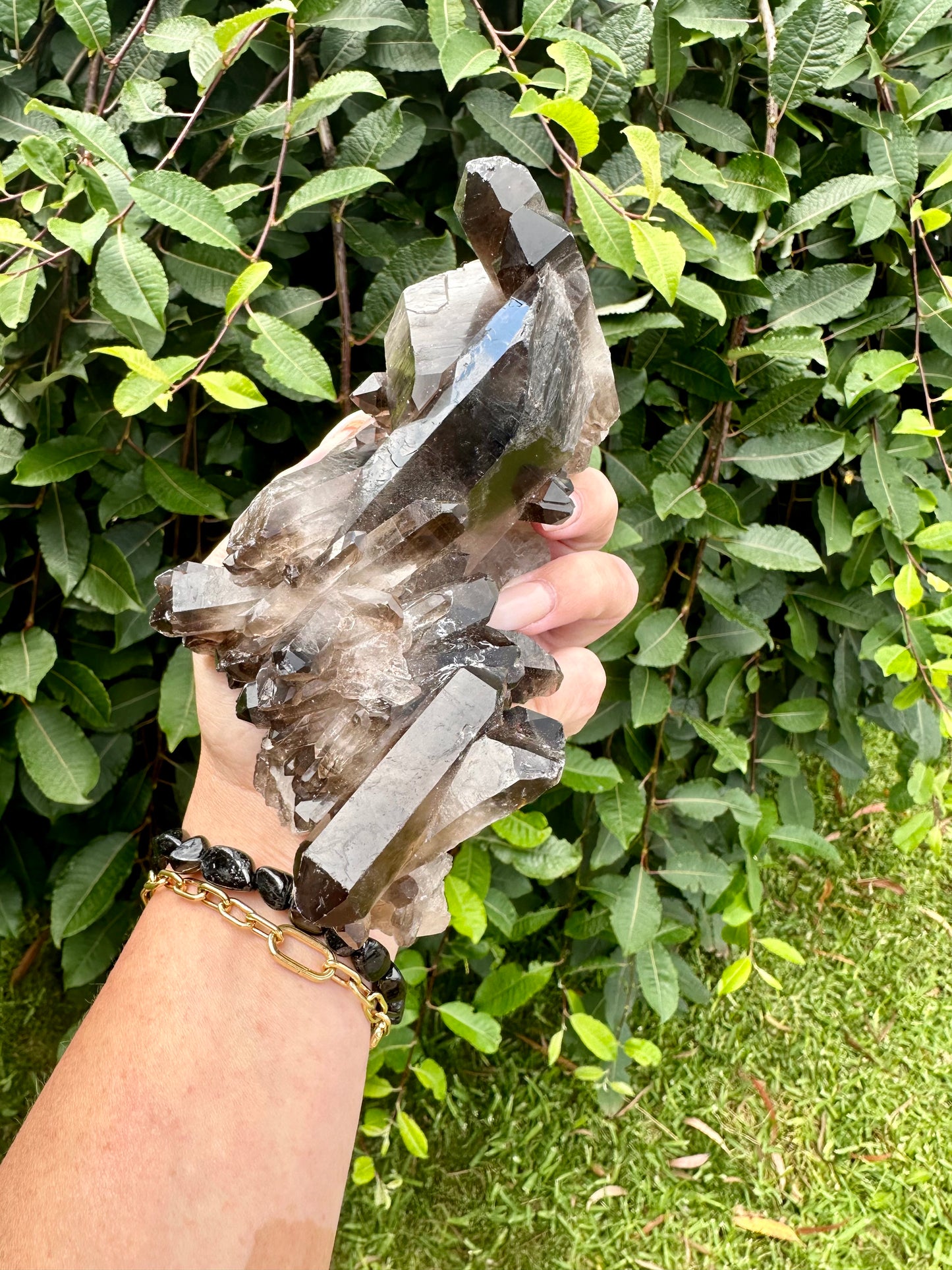 Large Smokey cluster with points