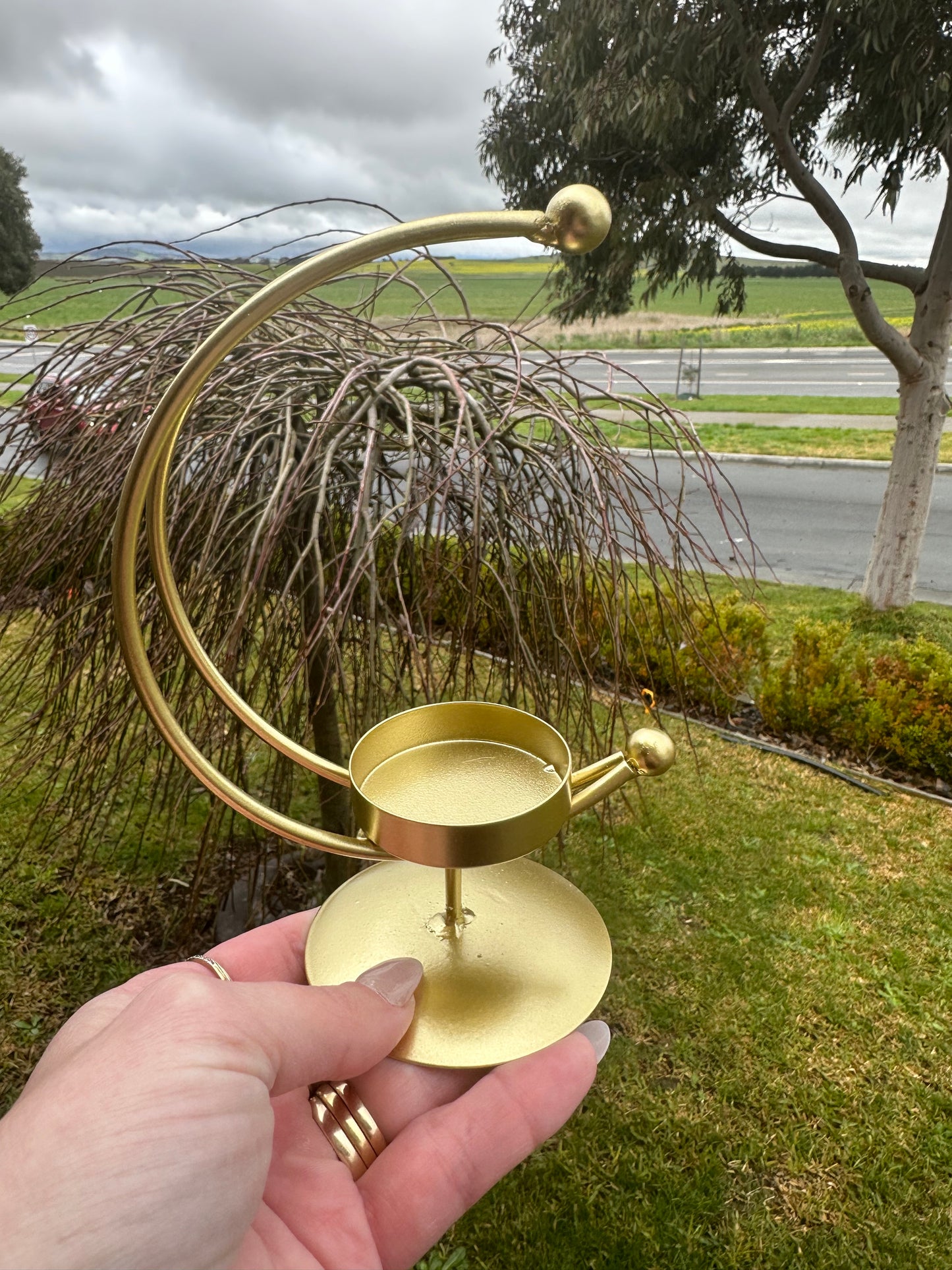 Golden moon candle holder