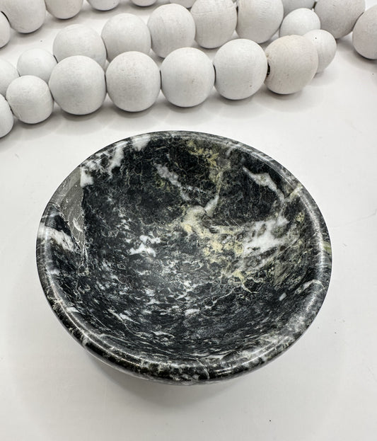 Black onyx bowl