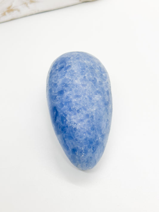 Blue calcite wand