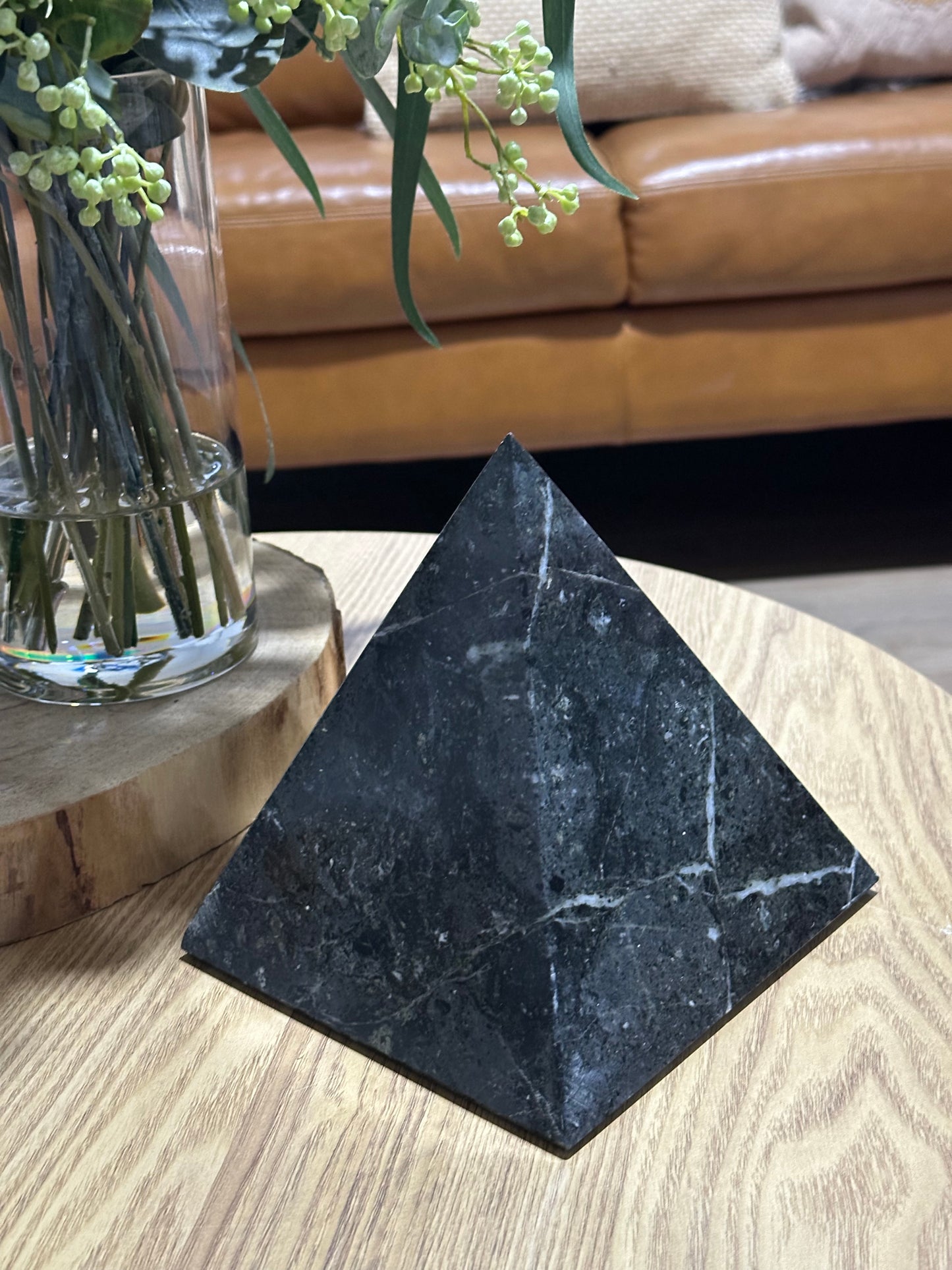 Extra large black onyx pyramid