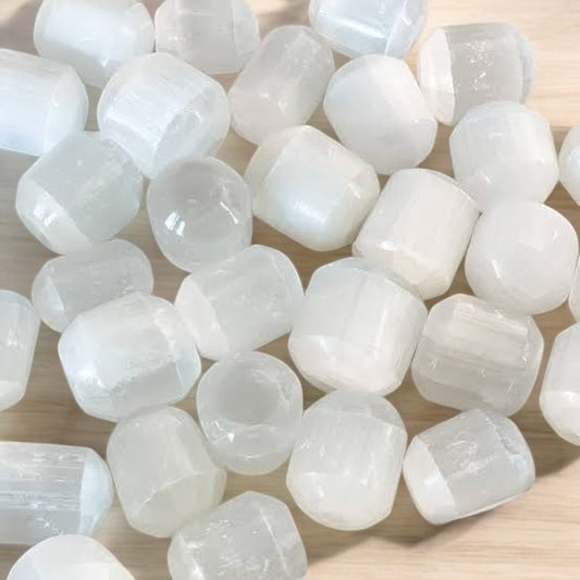 Selenite tumbles