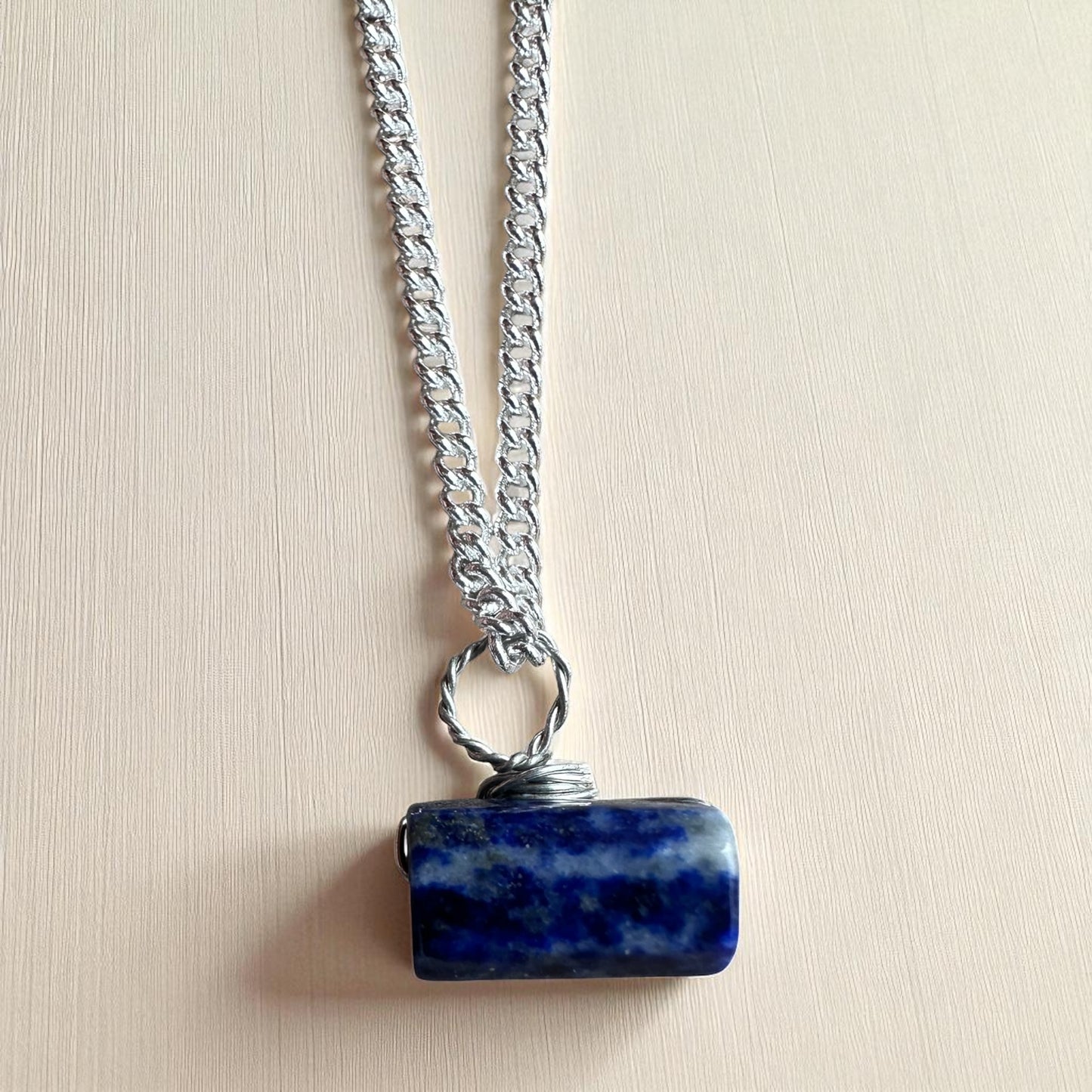 Silver lapis pendant