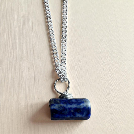 Silver lapis pendant