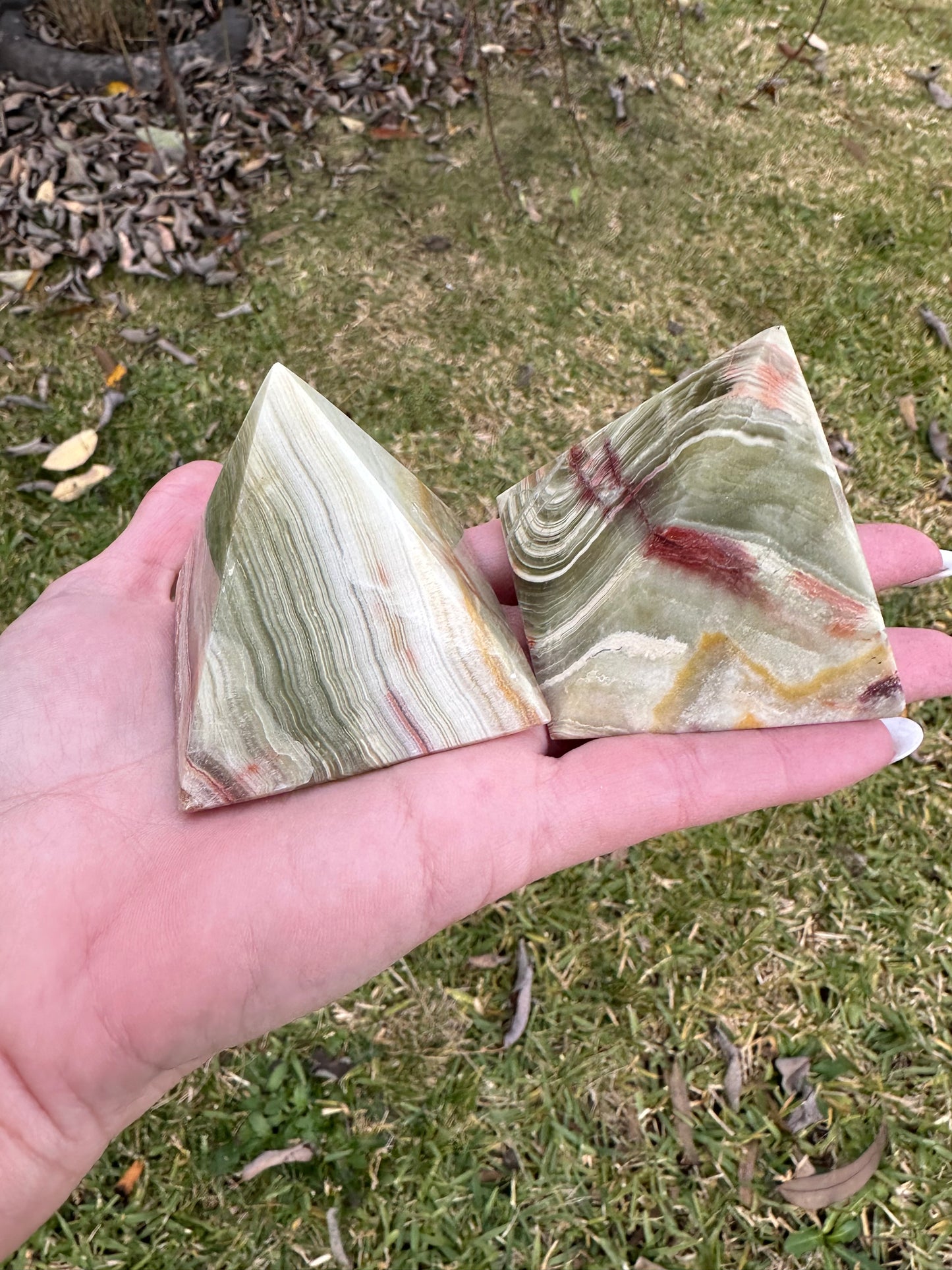 Green onyx pyramid