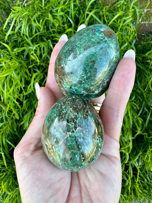 Madagascar Chrysocolla egg medium