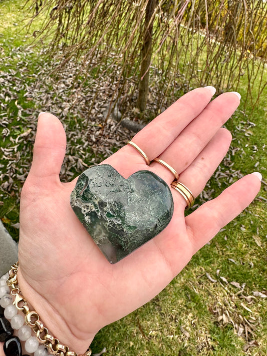 Moss agate heart