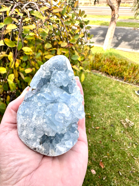 Large Celestite egg