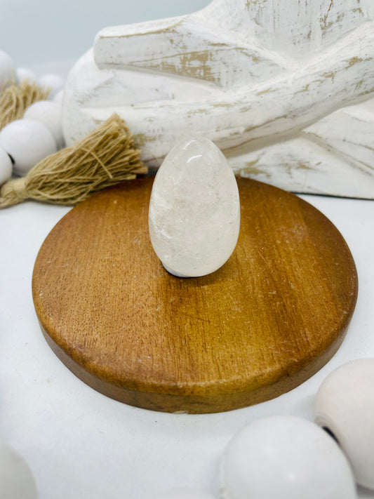 Clear quartz egg