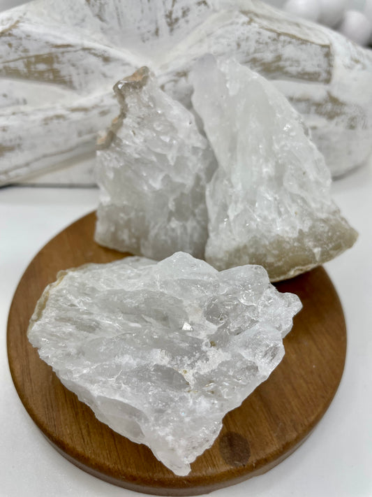 Quartz rock cluster